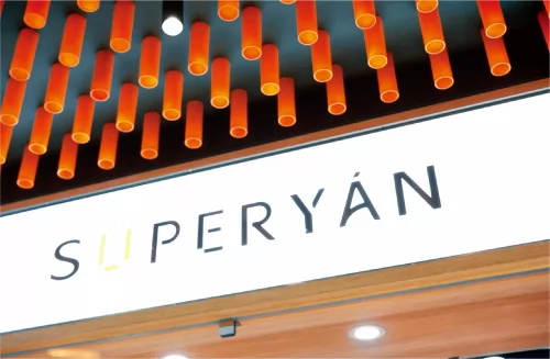 顏太煮 SÜPERYÁN 品牌形象