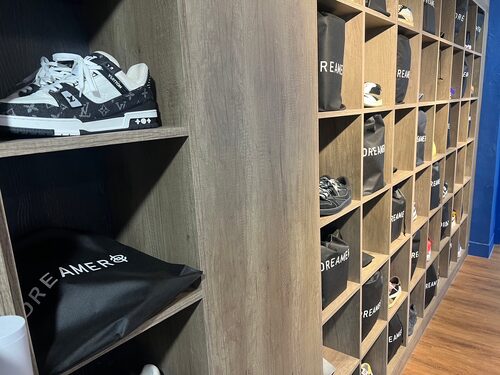 Dreamers鞋 包 帽 洗護專門店 品牌形象