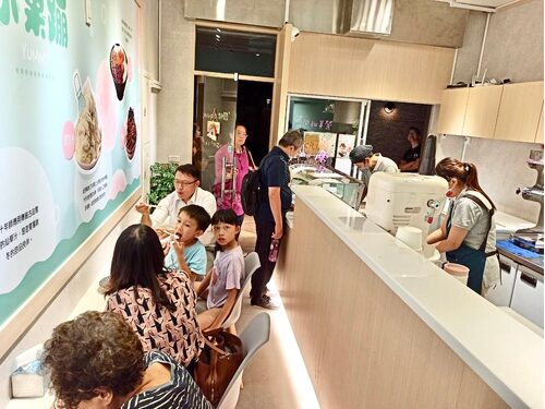 冰菓蹦 豆花｜仙草｜甜品｜雪花冰專賣店 品牌圖片 #3