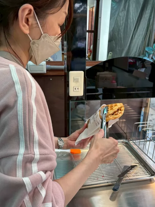 名丘屋鬆餅 16萬辦到好 品牌形象