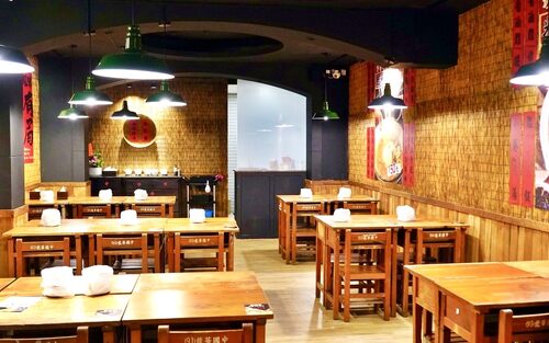 彭富貴 泉水雞飯、雞湯米粉 品牌形象