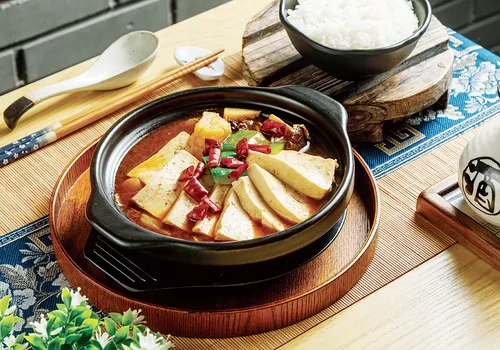 正濟南黃燜雞米飯 產品介紹