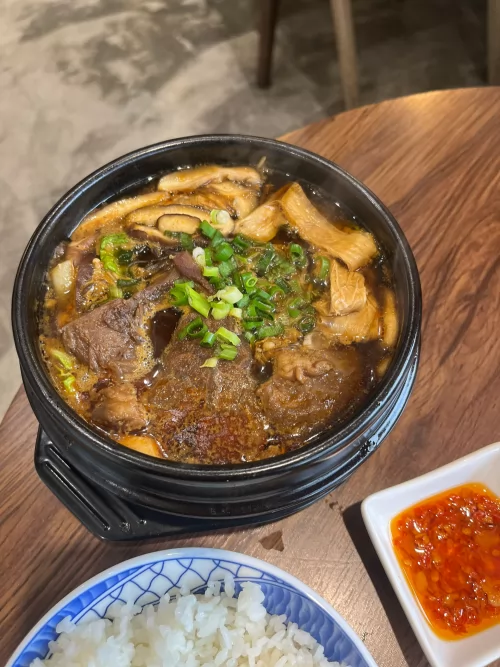 吾春牛肉麵 產品介紹
